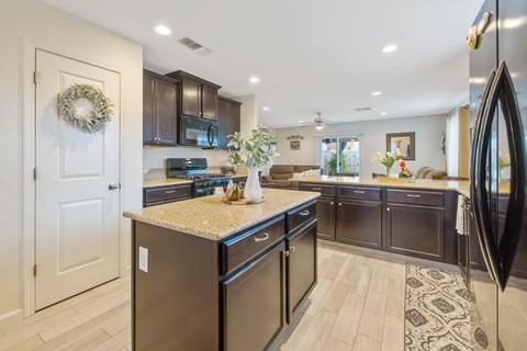 2245 Eldridge Ave, Tulare, CA 93274 photo 12