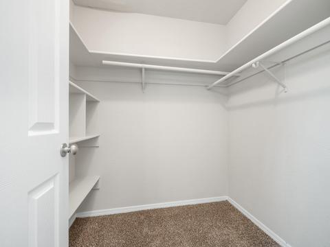 882 Azalea Ln, Lemoore, CA 93245 photo 9