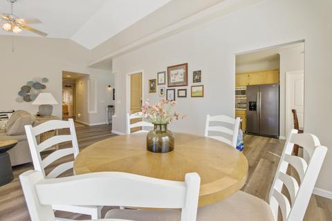 2111 E Kaweah Ct, Visalia, CA 93292 photo 15