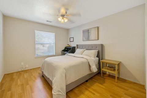 2111 E Kaweah Ct, Visalia, CA 93292 photo 25