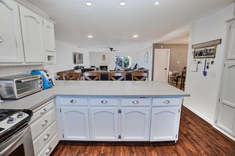 991 Orangewood Ct, Lemoore, CA 93245 photo 14