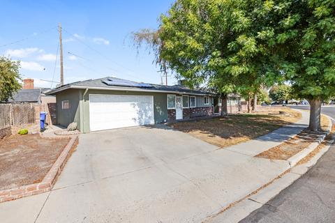2104 E Lemmon Way, Hanford, CA 93230 photo 2