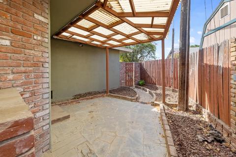 2104 E Lemmon Way, Hanford, CA 93230 photo 39