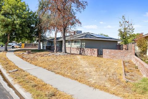 2104 E Lemmon Way, Hanford, CA 93230 photo 3