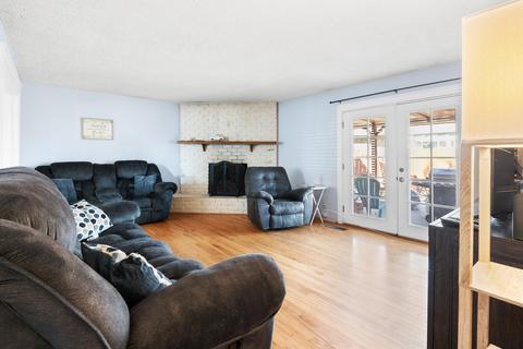 2104 E Lemmon Way, Hanford, CA 93230 photo 18