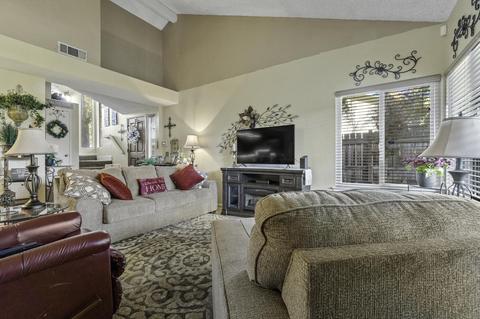 619 E Harold Ave, Visalia, CA 93292 photo 6