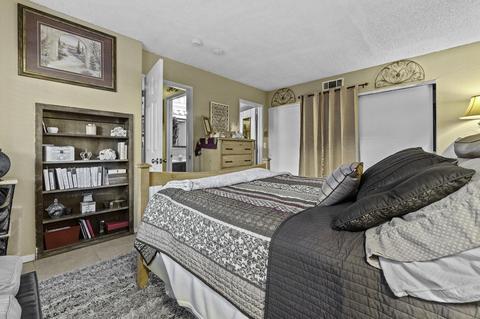 619 E Harold Ave, Visalia, CA 93292 photo 18