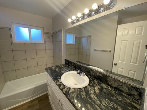 3448 W Iris Ave, Visalia, CA 93277 photo 11