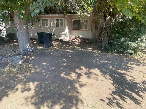 890 Laurel Ln, Lemoore, CA 93245 photo 1
