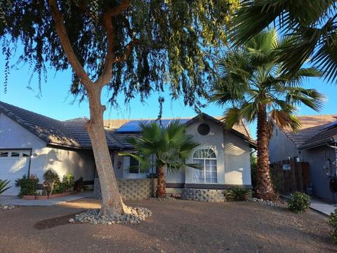 1550 E Vine Ct, Visalia, CA 93292 photo 2