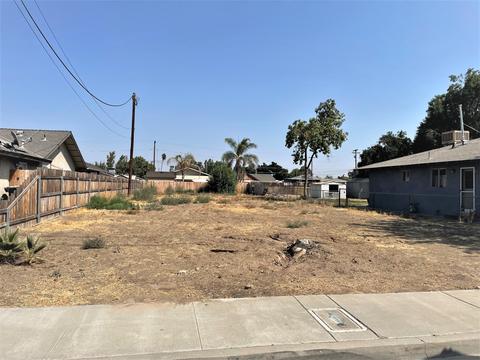 78 Grand Ave, Lemoore, CA 93245 photo 1