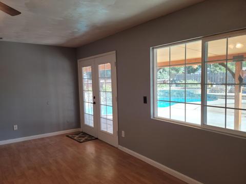 335 E Laura Ct, Visalia, CA 93277 photo 6