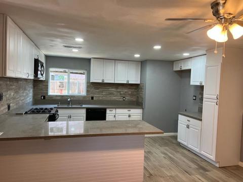 335 E Laura Ct, Visalia, CA 93277 photo 3