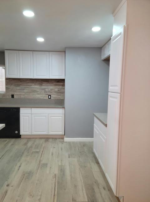 335 E Laura Ct, Visalia, CA 93277 photo 5