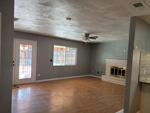 335 E Laura Ct, Visalia, CA 93277 photo 8