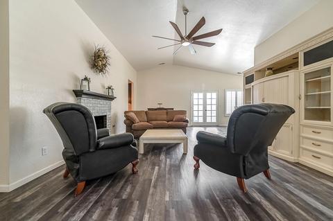1281 E Fairview Ave, Tulare, CA 93274 photo 8