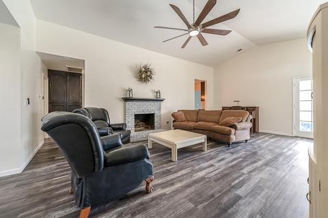 1281 E Fairview Ave, Tulare, CA 93274 photo 9