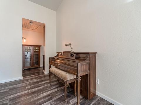 1281 E Fairview Ave, Tulare, CA 93274 photo 23