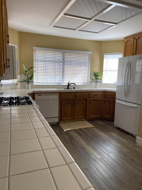 2148 E Kaweah Ct, Visalia, CA 93292 photo 12