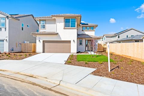 1344 W Nelson Ct, Fowler, CA 93625 photo 1