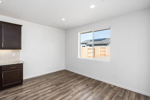 1344 W Nelson Ct, Fowler, CA 93625 photo 6