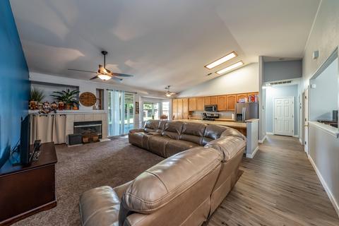 1223 Mission Dr, Lemoore, CA 93245 photo 8