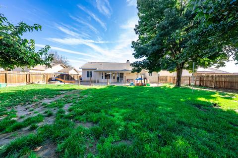 1223 Mission Dr, Lemoore, CA 93245 photo 33