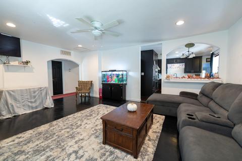 1038 E Cross Ave, Tulare, CA 93274 photo 5