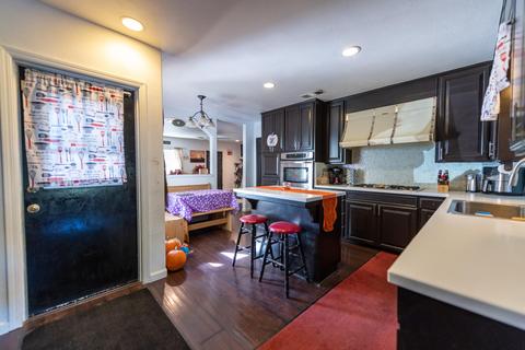 1038 E Cross Ave, Tulare, CA 93274 photo 9