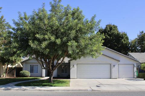 1316 Patsy St, Porterville, CA 93257 photo 2