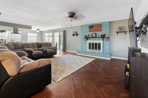 361 E Hazelwood Dr, Lemoore, CA 93245 photo 14