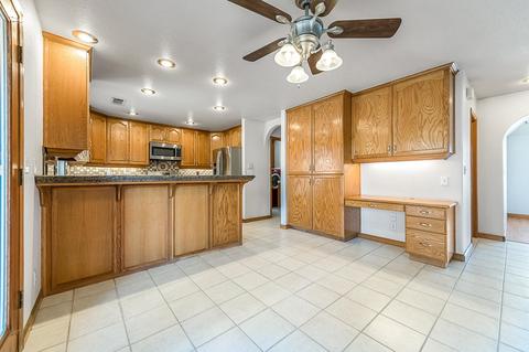 1724 E Parrish Ct, Visalia, CA 93292 photo 17