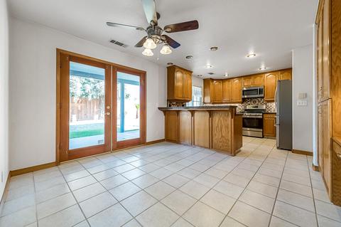 1724 E Parrish Ct, Visalia, CA 93292 photo 16