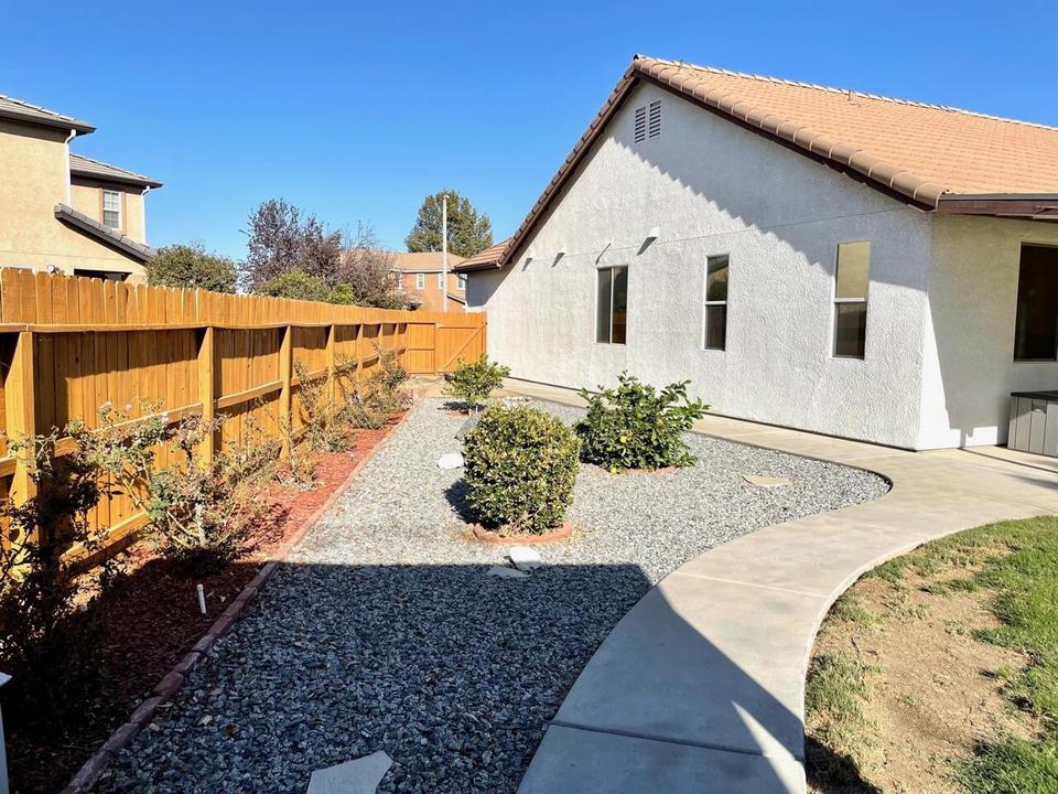  1465 W Chianti Way, Hanford, CA 93230 photo 32