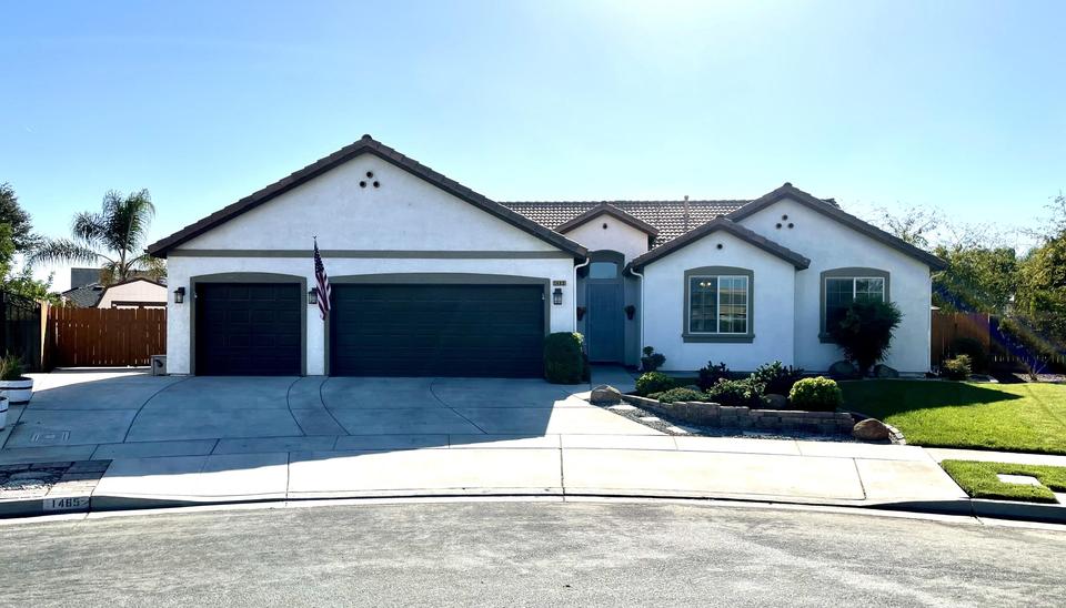  1465 W Chianti Way, Hanford, CA 93230 photo 1
