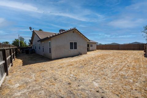 719 Daphne Ln, Lemoore, CA 93245 photo 23