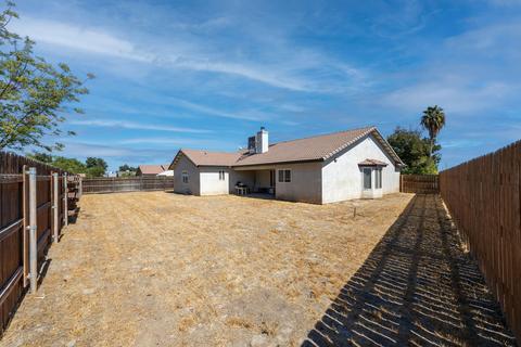 719 Daphne Ln, Lemoore, CA 93245 photo 21