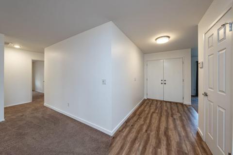 650 Orangewood Dr, Lemoore, CA 93245 photo 4