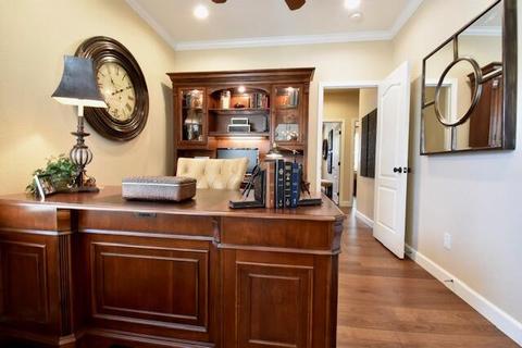 3610 E Paradise Ave, Visalia, CA 93292 photo 8