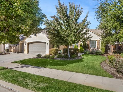 3761 Serena Ave, Clovis, CA 93619 photo 2