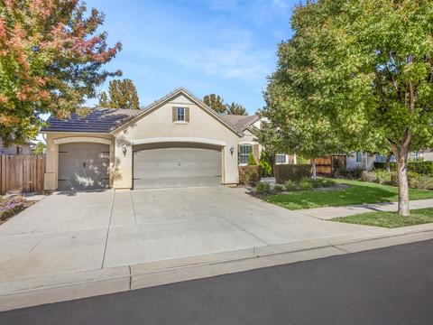 3761 Serena Ave, Clovis, CA 93619 photo 1