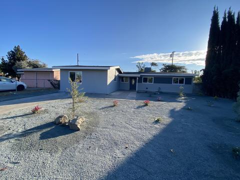 1302 N Enos St, Visalia, CA 93292 photo 1