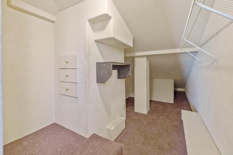 1019 E Ferguson Ave, Visalia, CA 93292 photo 30