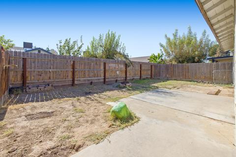 1019 E Ferguson Ave, Visalia, CA 93292 photo 32