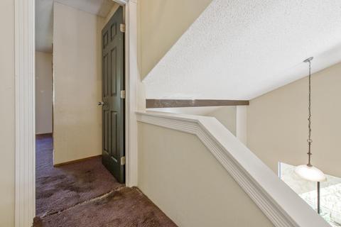1019 E Ferguson Ave, Visalia, CA 93292 photo 25
