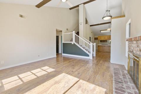 1019 E Ferguson Ave, Visalia, CA 93292 photo 12