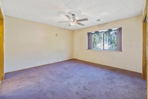 1019 E Ferguson Ave, Visalia, CA 93292 photo 26