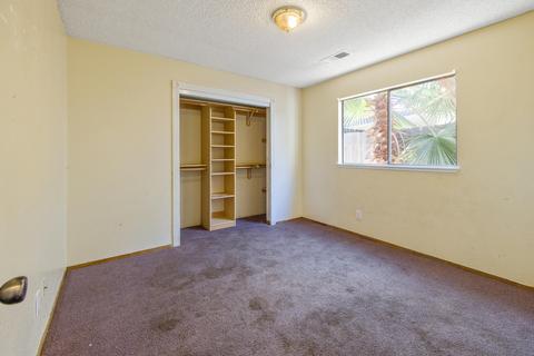 1019 E Ferguson Ave, Visalia, CA 93292 photo 20