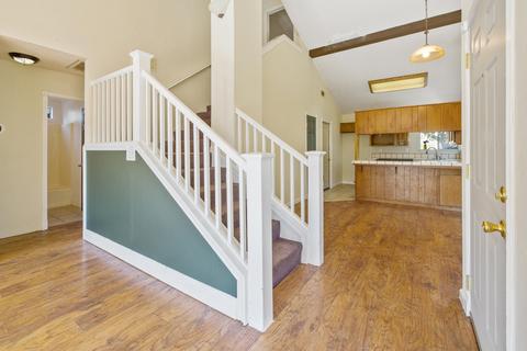 1019 E Ferguson Ave, Visalia, CA 93292 photo 8