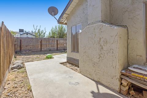1019 E Ferguson Ave, Visalia, CA 93292 photo 31